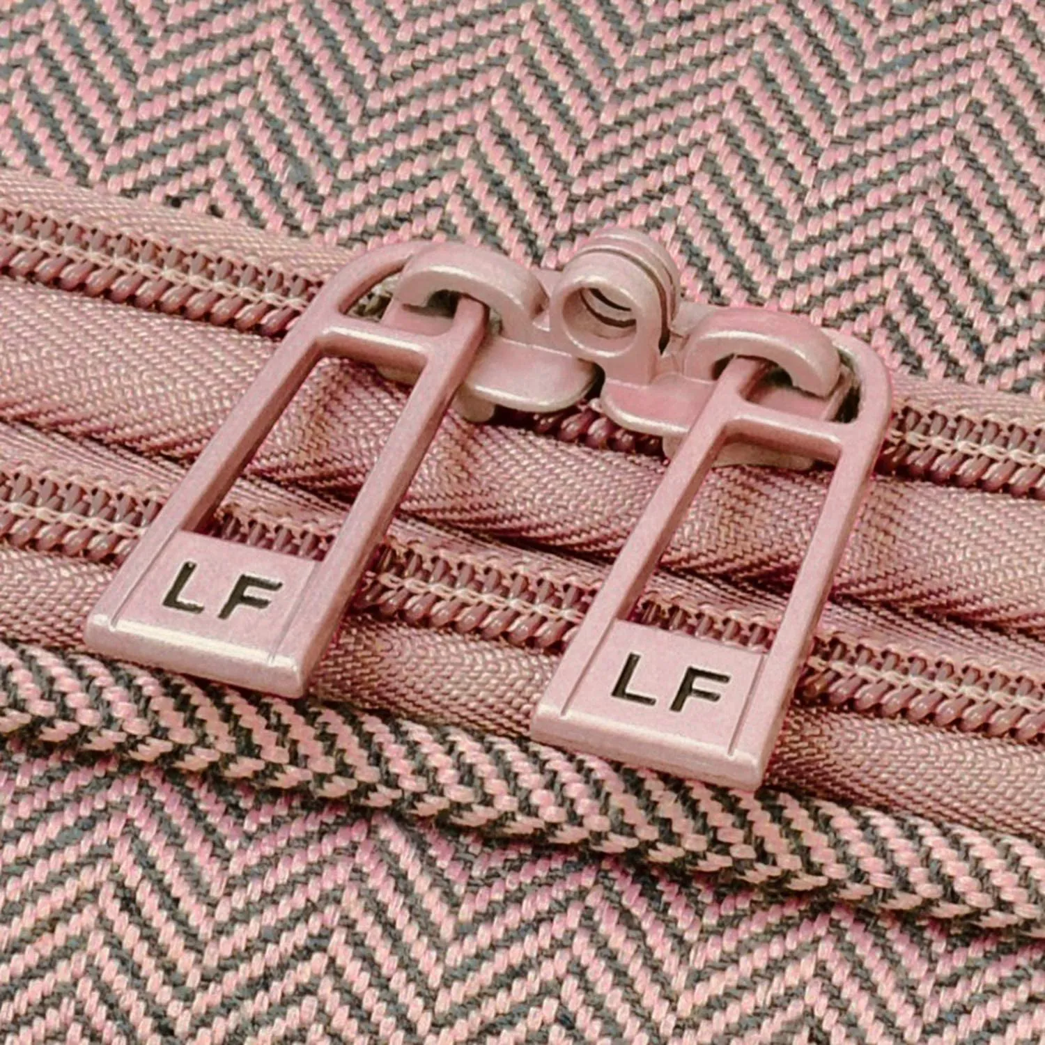 Newcastle Softside 24" Medium Checked Luggage
